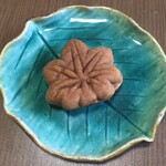 旬月 神楽 - 蜜もみじ   195円なり
