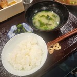 akuadainingukafehyourei - ご飯、味噌汁、漬物