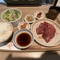 炭火焼肉 肉の匠 ひうち - 