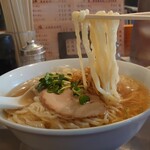 手打ちラーメン 谷家 - しょうがラーメン(880円)+麺大盛(無料)