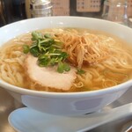 手打ちラーメン 谷家 - しょうがラーメン(880円)+麺大盛(無料)