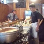 にこみ　鈴や - ポテサラ仕込み中