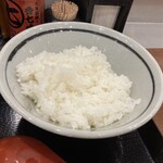 丸亀製麺 - ごはん(並)。