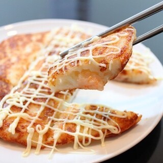 Delicious cheese pancake that is crispy on the outside and chewy on the inside♪
