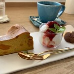 Moricafe brunch&coffee - かぼちゃのチーズケーキ　アイスクリーム　クッキー