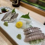 栄寿司 - シャコ、イカ、イワシ