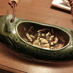 酒讃家 - メニューには、モズク蟹の骨酒と書いてあるが、正式にはモクズ蟹みたいだよ(*´ω｀*)