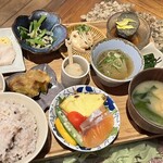 KASUMI izakaya+restaurant - 10種のおばんざいセット