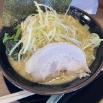 初の家 - ネギラーメン　白髪ネギ