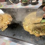 もんじゃ焼きと創作串焼き・鉄板居酒屋 まつぼっくり - 