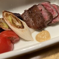 つきじ治作 - 焼物：黒毛和牛霜ふり肉ステーキ