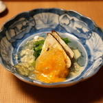 しのはら - 地元の松茸に伊勢の伊勢エビと雲丹、天然トラフグのジュレをかけて