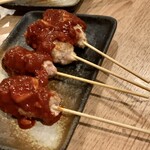 朝挽き鳥専門 萬拾屋 - 名物萬拾焼き。これ、辛かった