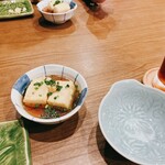 Dona Betaki Gohan Asahi - お通しの揚げ出し豆腐