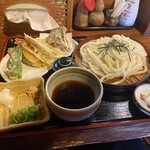 手打ちうどん 自遊席 - 