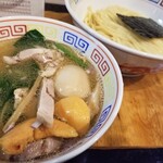 塩そば専門店 桑ばら - 鯛煮干しと帆立卵のつけそば