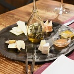 pizzeria ciro - チーズの盛り合わせ