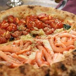 pizzeria ciro - マリナーラと紅ずわいカニのハーフ