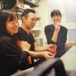 Restaurant KAITO - “Les En fants Rouges” でのシェフとソムリエの想い出がつまったアルバム。店内で見ることができます。