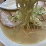 信長ラーメン - 麺リフト