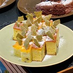 Indigo Home Kitchen Yamateras - シェフの気まぐれケーキ（レモンパウンドケーキ）＠ざくっとした食感があり酸味すっきり