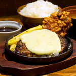 Coarsely ground cheese hamburger steak & addictive fried chicken set meal