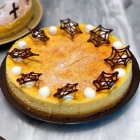 Indigo Home Kitchen Yamateras - ニューヨークチーズケーキ＠ザクザクの土台で濃厚なベイクドタイプ