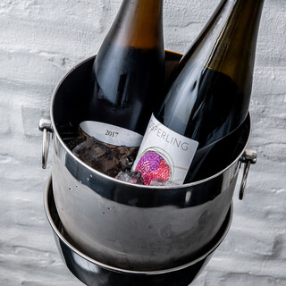 料理と楽しむ豊富なワイン