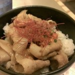 麺創研かなで 紅 - 絶対食べたい紅丼