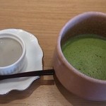 デザートと抹茶