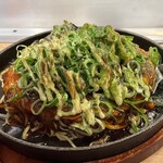 Hakata Teppanyaki Hiroshima Okonomiyaki Monchan - 