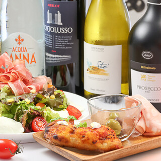 自家製ベーカリーやパスタなど、本格的なイタリアンをお酒と共に