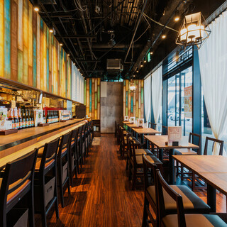 スタイリッシュなワインバル空間♪