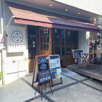 Cafe & bar Quartet - 