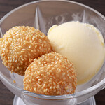 Sesame dumplings with ice cream