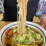 しな喜 - 低加水中細麺に絡みつく熱々の餡