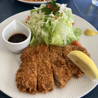 スプーン - 信州ホエイ豚のロースかつ