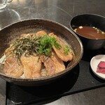 地酒・地焼酎かない - 日替わり 豚丼