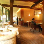 キュイジーヌ[s] ミッシェル・トロワグロ - 店内