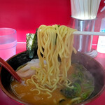 横浜ラーメン 相馬家 - 麺リフト