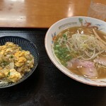 よあけ - 支那そばと半チャーハン