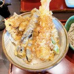 九頭龍蕎麦 - 海老と野菜の天丼