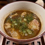 麺舎 ヒゲイヌ - 牛すじ入りのつけ汁