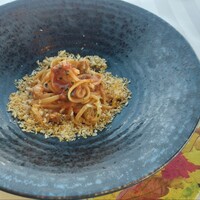 エノテーカ ピンキオーリ 名古屋 - オマール海老のキタッラ。肉系のパン粉が独特の香りと食感で美しくまとめあげていた。