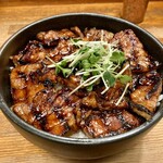 炭焼豚丼 豚野郎 - 