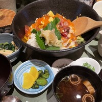 大山鶏と鮮魚 居酒屋 まいか - 