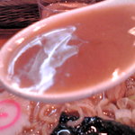 必勝軒 - 魚介たっぷりのスープ