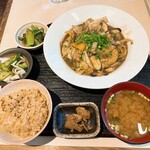 バルタザール  - カキと野菜のオイスターソース炒め