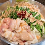 Ochanomizu Ten - 金の味噌もつ鍋