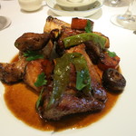 レストラン コバヤシ - フランス産仔牛と鶏モモ肉のフリカッセ（ココット焼き）　香味野菜・アリゴ添え　（相方）
